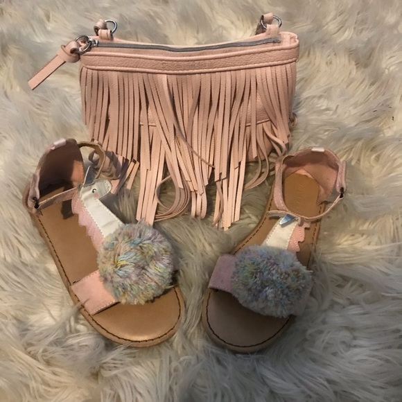 ***Sandals bundle Deal **** - Picture 2 of 3